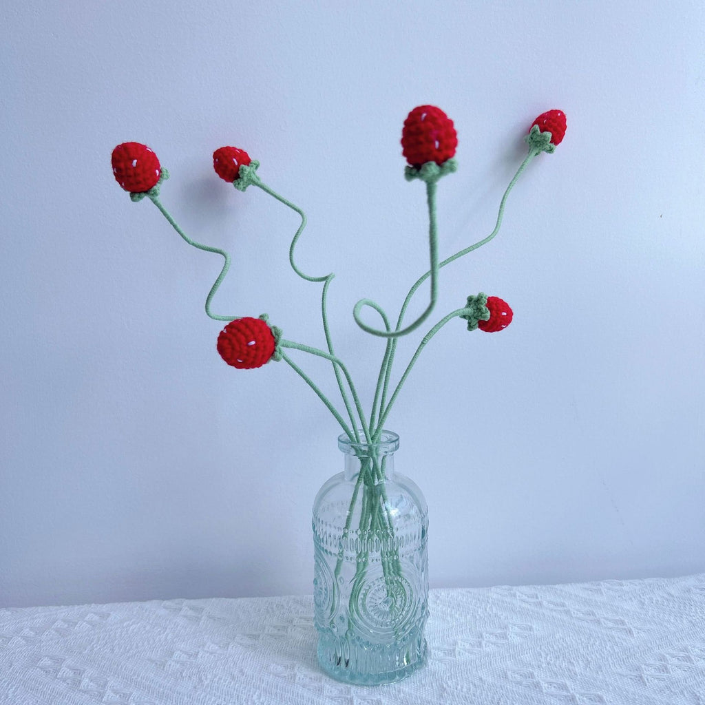 Crochet Strawberry Stems-10-Pack
