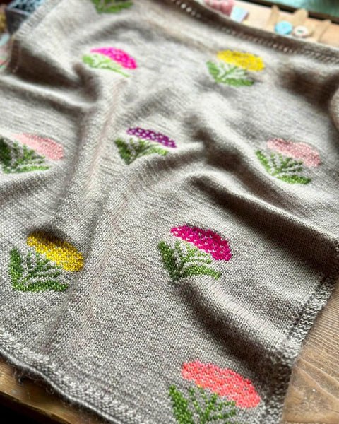 Embroidered Achillea by Dee Hardwicke
